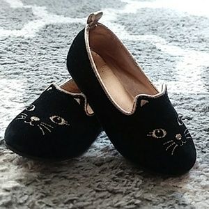 Girls kitty slip on shoes